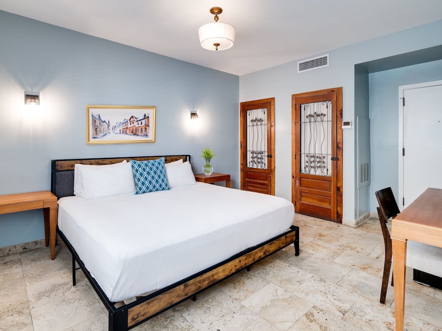 Superior Room, 1 King Bed (Self Check-in with Virtual Front Desk) | Individually decorated, individually furnished, desk, iron/ironing board