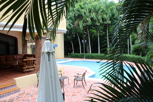 Villa GuavaBerry 5BR 6Bds 12Pax HugePool