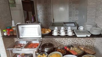 Colazione a base di specialità locali inclusa, servita tutte le mattine