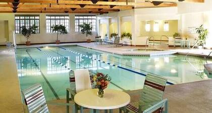 Santa Fe Penthouse: Golf Course, Pool, Hot Tub and Mountain Views!