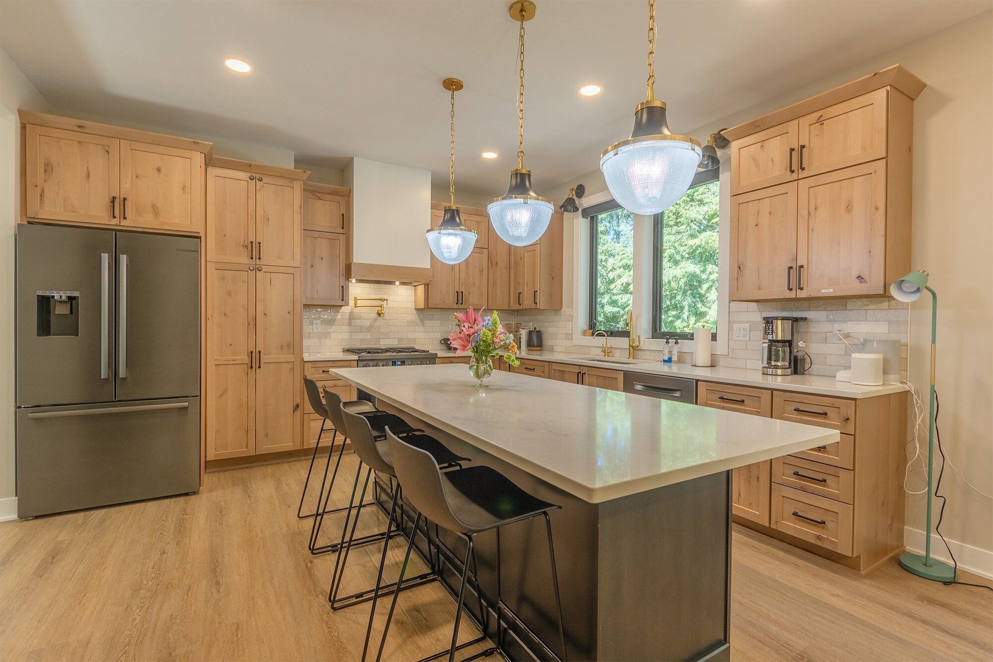 雪櫃、微波爐、焗爐、爐具