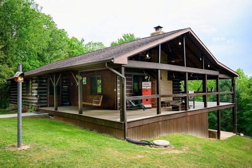 Lazy Lane Cabins - Moonlight Ridge