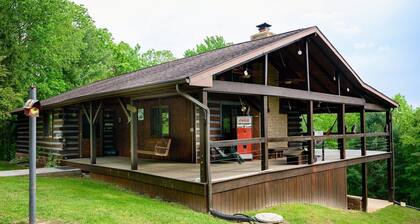 Lazy Lane Cabins - Moonlight Ridge