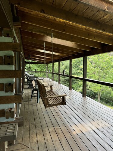 Lazy Lane Cabins - Moonlight Ridge