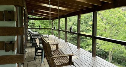 Lazy Lane Cabins - Moonlight Ridge