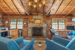 Smart TV, fireplace, ping pong