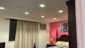 2 عدّة غرف نوم وواي فاي وملاءات أسرّة