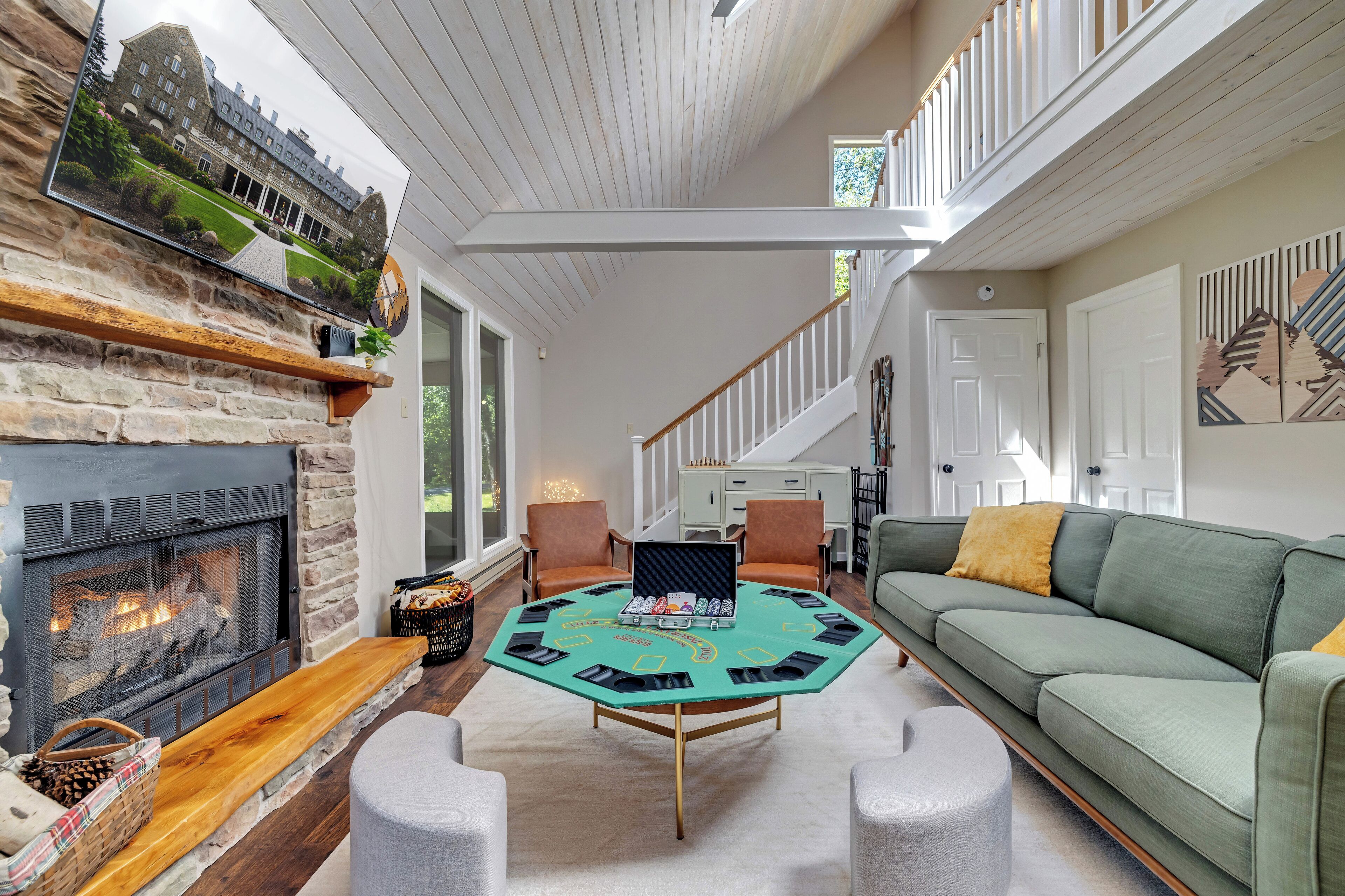 Smart TV, fireplace, table tennis, books