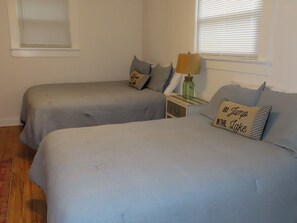 2 chambres, lit parapluie, Wi-Fi, draps fournis