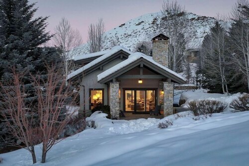 Abode at Sunny Knob Hill