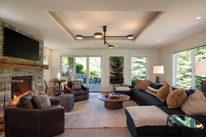 TV, fireplace, offices - Abode at Sunny Knob Hill, scenic setting, hot tub (Ketchum)