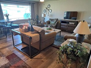 Smart TV - Welcome Home-Presented by GiGi
(Ogallala)