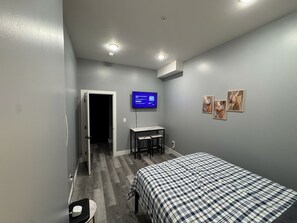 1 bedroom, iron/ironing board, WiFi