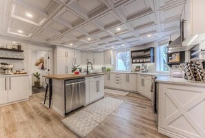 Private kitchen - The Chapel Retreat (Bluevale)