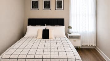 2 bedrooms, desk, iron/ironing board, WiFi (free)
