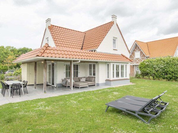 Villa In Cadzand-bad Near North Sea Beach -