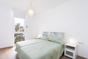 1 soverom, strykejern/-brett, wi-fi og sengetøy