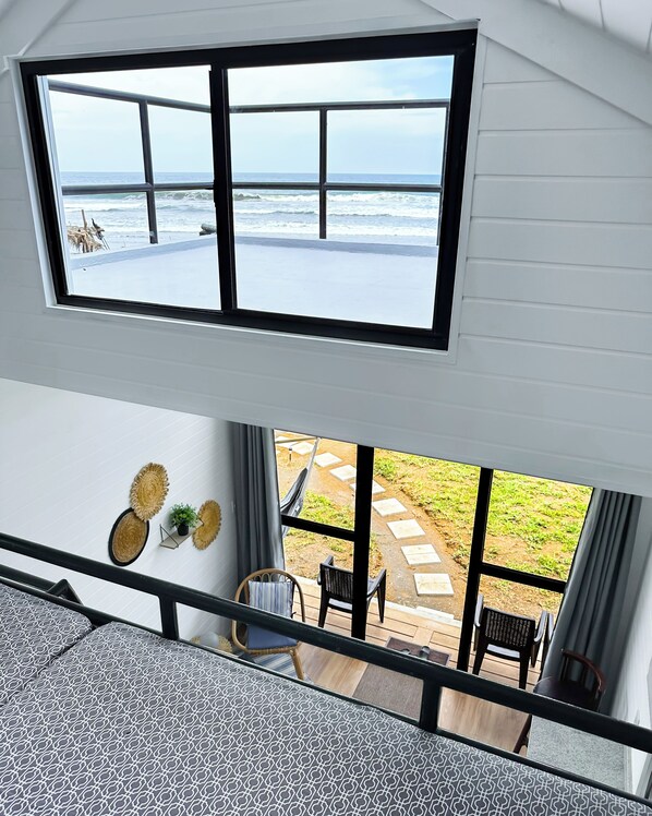 1 bedroom, WiFi, bed sheets - Oceanfront Tiny Villa (Santa Isabel Ishuatan)