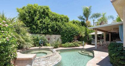 Desert Oasis at Palm Lodge