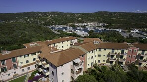Esterni