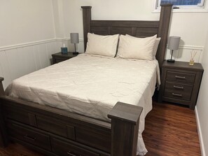 5 habitaciones, tabla de planchar con plancha, wifi y ropa de cama 