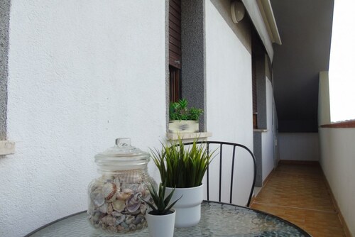 Hermione Penthouse, a 2-room apartment just a few steps from the ocean