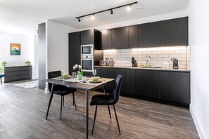 Exterior - Stunning Studio Apartment (London)