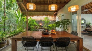Deluxe Villa | Dining room - Villa Celeste by Villa Finder (Seminyak)