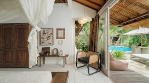 Deluxe Villa | 3 bedrooms, in-room safe, desk, laptop workspace