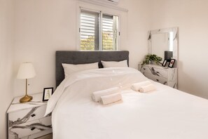 3 bedrooms, iron/ironing board, free WiFi
