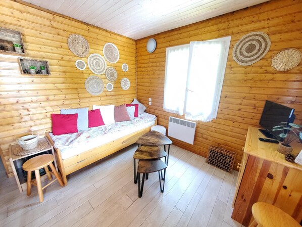 2 chambres, fer et planche à repasser