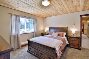 4 Schlafzimmer, Schreibtisch, WLAN, Bettwäsche