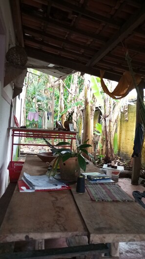 Outdoor dining - Simples Casa Muito Grande Acomoda 8 Pessoas .A 50 Metros do Rio .perto de Todo (Itacaré)