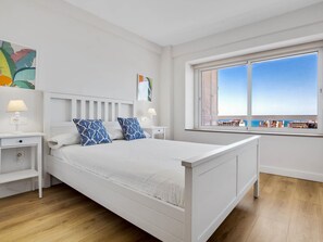 2 bedrooms, iron/ironing board, internet, bed sheets - Eurosol - Terrace, Sea views, 500m from the beach (Torremolinos)