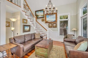 TV - Home with community pool and direct beach access. (Saint Simons Island)