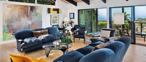 Smart TV, fireplace, offices, printers