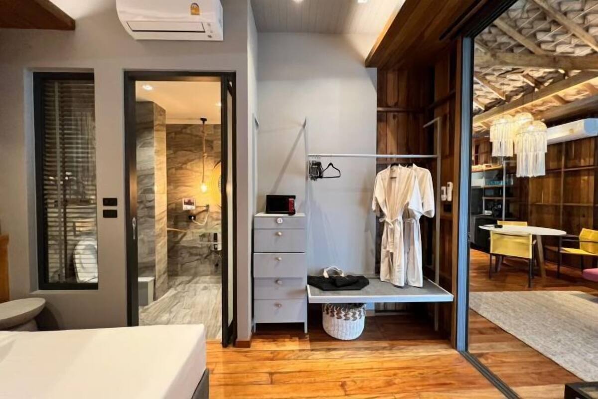 In-room safe, desk, blackout curtains, iron/ironing board (on request)