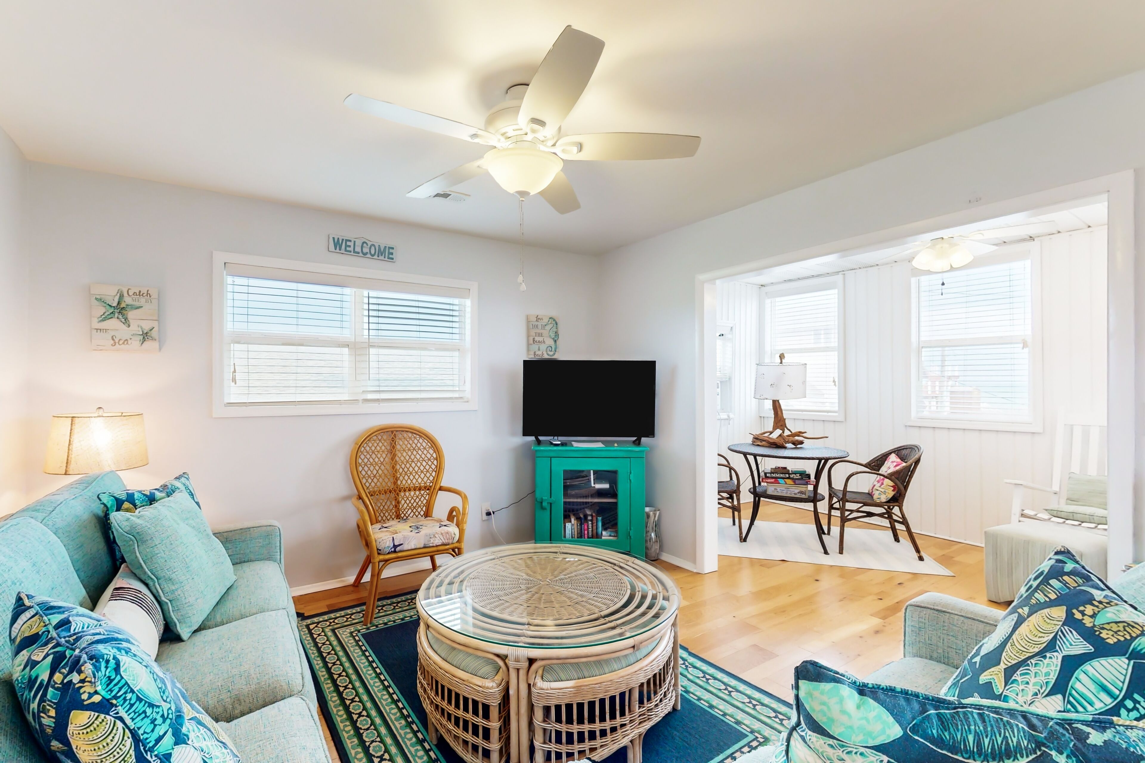 Dog-friendly retreat just steps from the beach with washer/dryer & fast WiFi