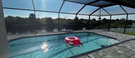 Beheizter Pool