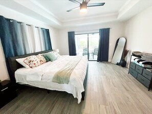 4 Schlafzimmer, Zimmersafe, Bügeleisen/Bügelbrett, kostenloses WLAN