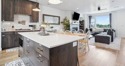 Superb 4-bedroom townhome in Provo with AC, WiFi