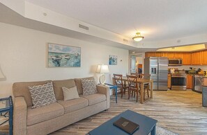 Smart TV, printers - Cozy Unit in an Oceanfront resort (Myrtle Beach)