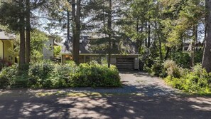 Unclassified image, 5 of 36, button