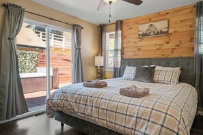 4 bedrooms, WiFi, bed sheets - Harmony Pines • Spa • Game Garage (Big Bear Lake)