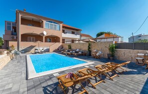 Pool - Amazing apartment in Biograd na Moru (Biograd na Moru)