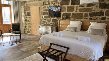 1 bedroom, travel crib, free WiFi, bed sheets