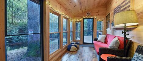 Televisor intel·ligent i llar de foc