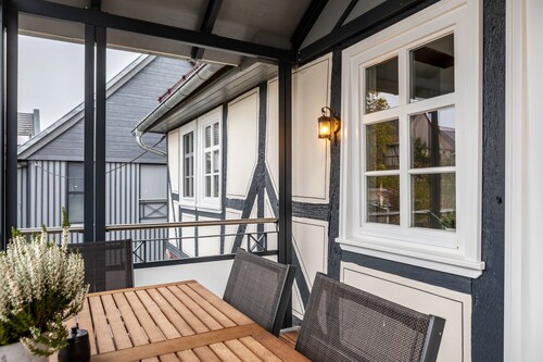 Apartment 'Ferienwohnung Ederblick' with Balcony and Wi-Fi