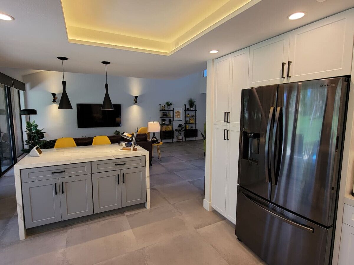 المنشأة من الداخل