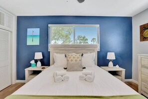 3 bedrooms, desk, iron/ironing board, free WiFi